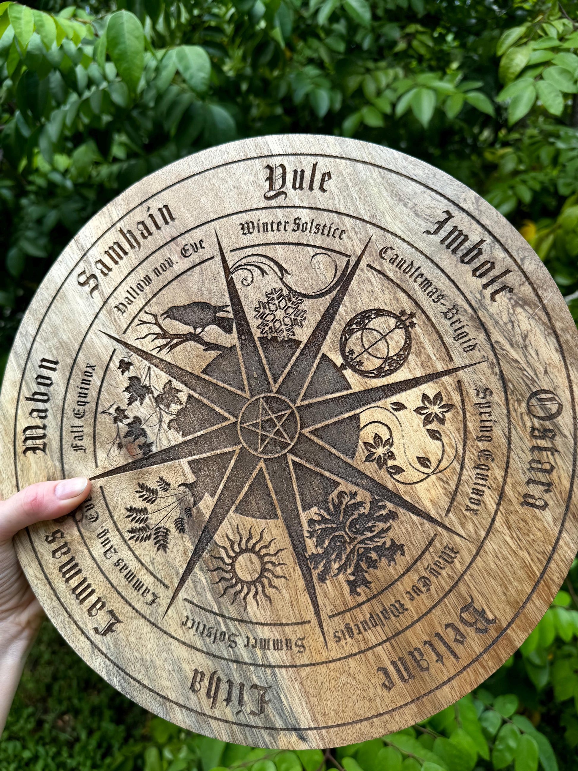 Wheel of the Year 12 inches Table or plate