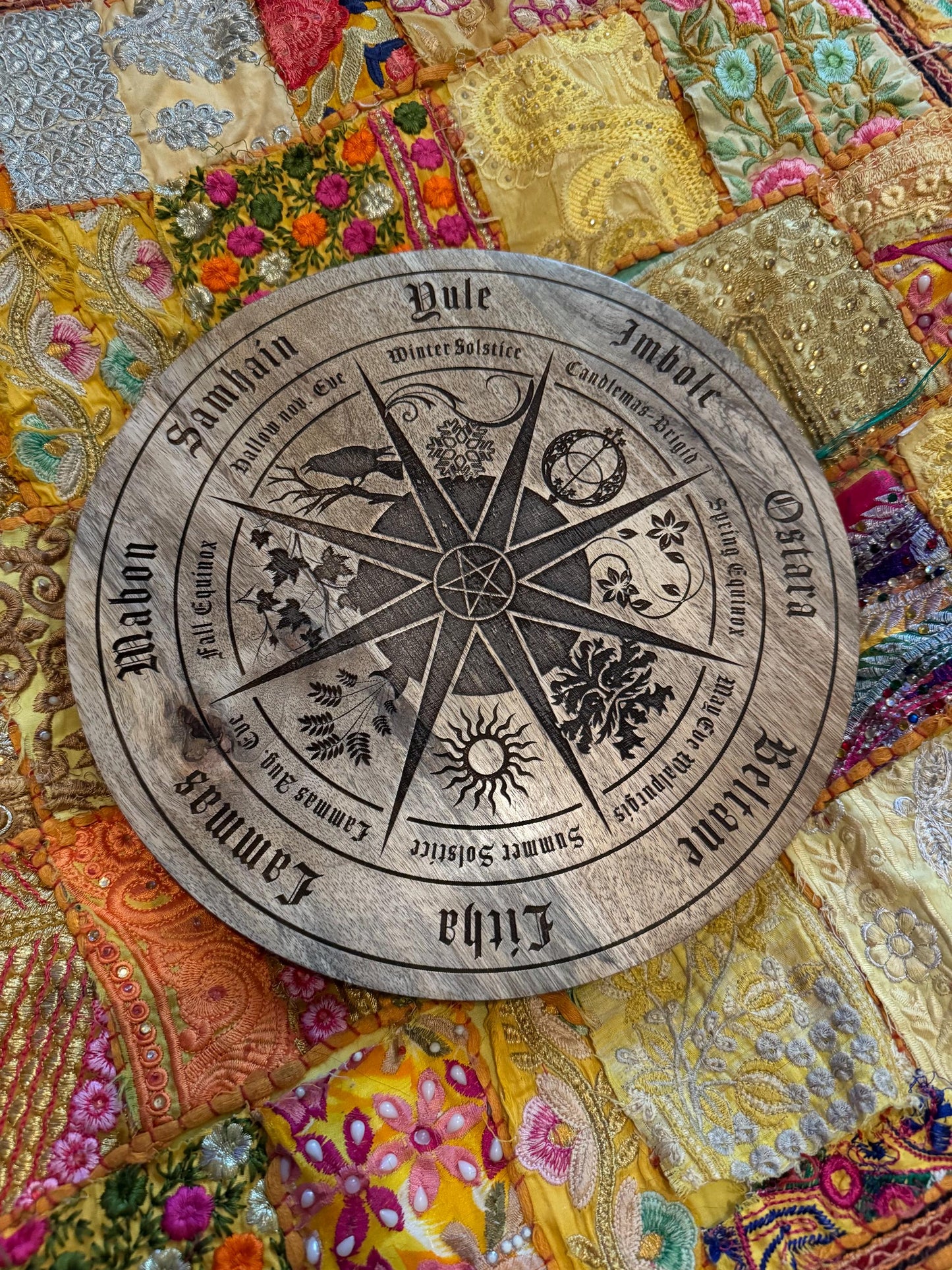 Wheel of the Year 12 inches Table or plate